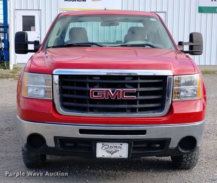 image for item EH0095 2008 GMC Sierra 2500HD Ext. Cab pickup truck
