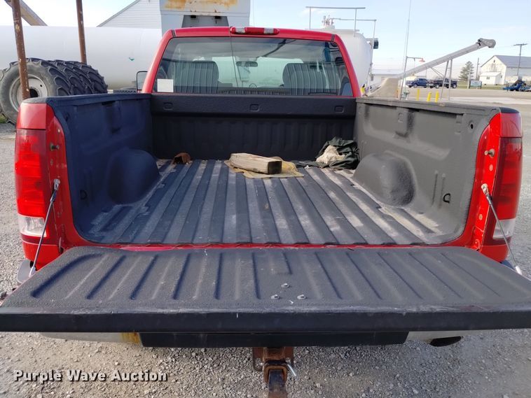 image for item EH0095 2008 GMC Sierra 2500HD Ext. Cab pickup truck