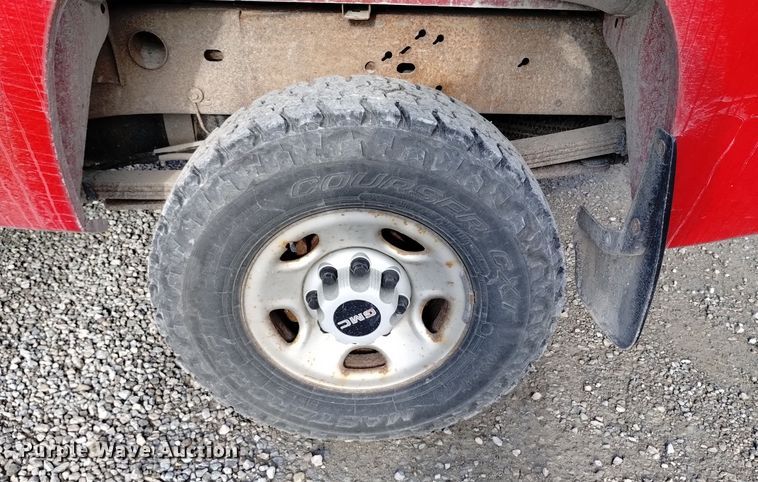 image for item EH0095 2008 GMC Sierra 2500HD Ext. Cab pickup truck