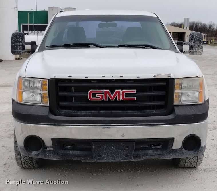 image for item EH0107 2009 GMC Sierra 1500 Ext. Cab pickup truck