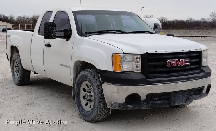 image for item EH0107 2009 GMC Sierra 1500 Ext. Cab pickup truck