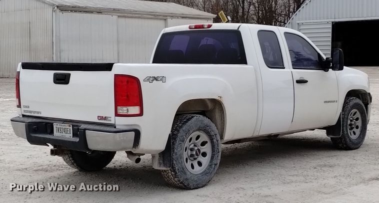 image for item EH0107 2009 GMC Sierra 1500 Ext. Cab pickup truck