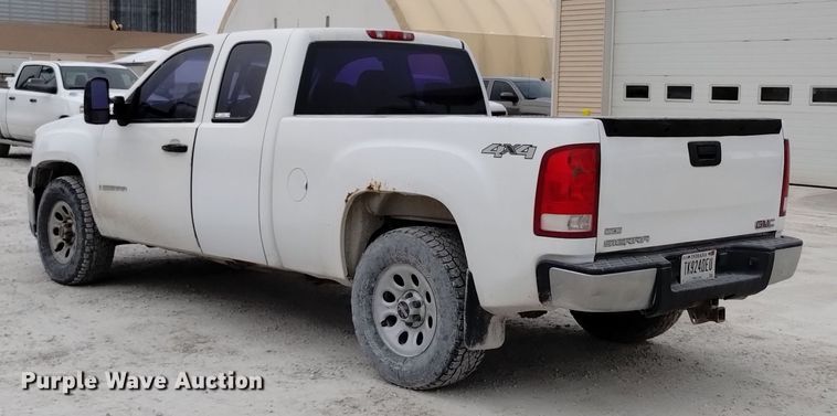 image for item EH0107 2009 GMC Sierra 1500 Ext. Cab pickup truck
