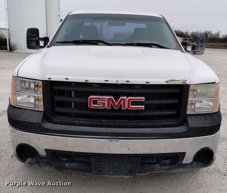image for item EH0107 2009 GMC Sierra 1500 Ext. Cab pickup truck