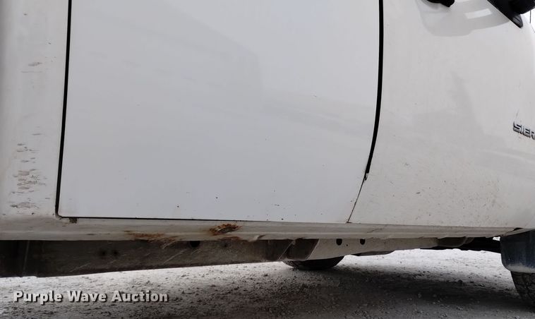 image for item EH0107 2009 GMC Sierra 1500 Ext. Cab pickup truck