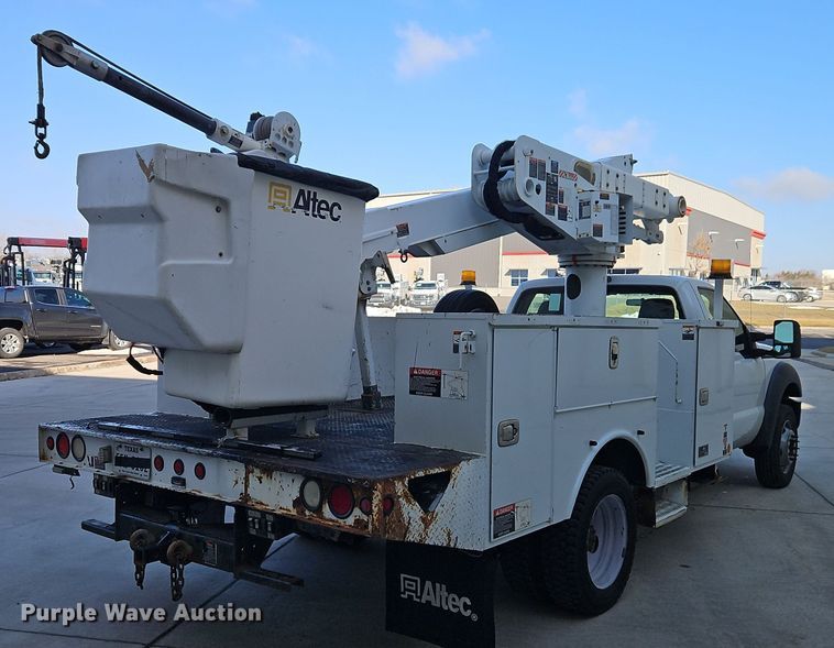 image for item EI8816 2014 Ford F550 Super Duty bucket truck