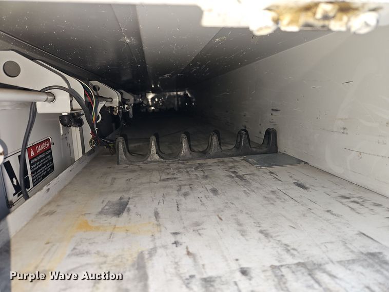 image for item EI8816 2014 Ford F550 Super Duty bucket truck