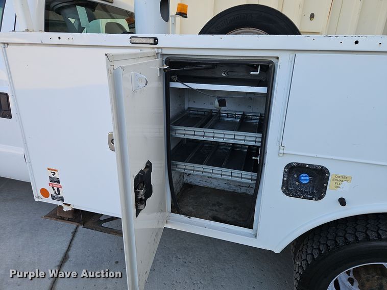 image for item EI8816 2014 Ford F550 Super Duty bucket truck