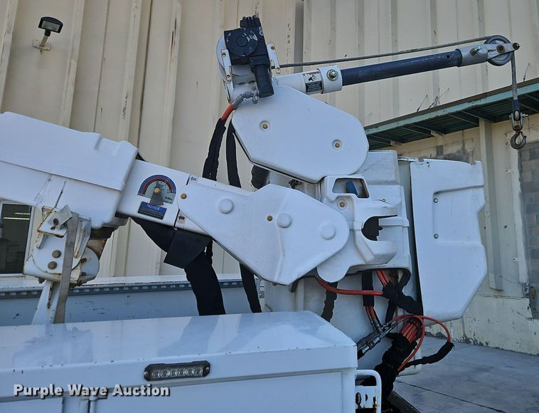 image for item EI8816 2014 Ford F550 Super Duty bucket truck