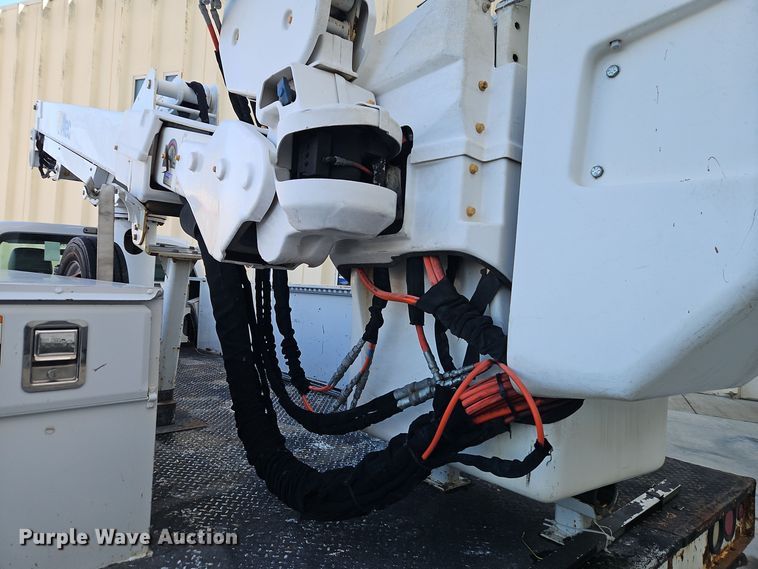 image for item EI8816 2014 Ford F550 Super Duty bucket truck