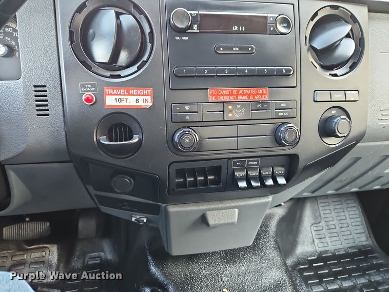 image for item EI8816 2014 Ford F550 Super Duty bucket truck