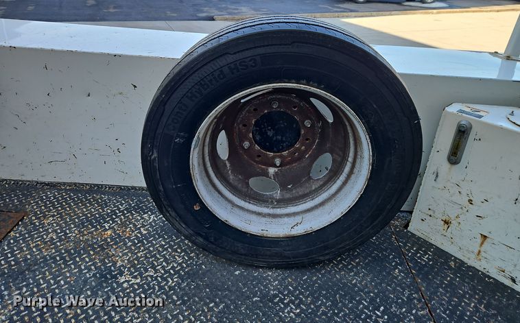 image for item EI8816 2014 Ford F550 Super Duty bucket truck