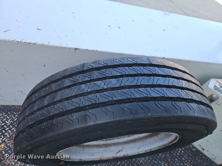 image for item EI8816 2014 Ford F550 Super Duty bucket truck