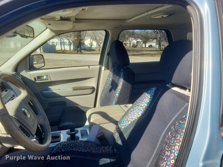 image for item EJ8175 2008 Mercury Mariner SUV