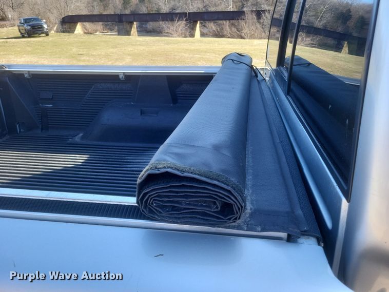 image for item EJ8176 2002 Dodge Dakota Sport Quad Cab pickup truck