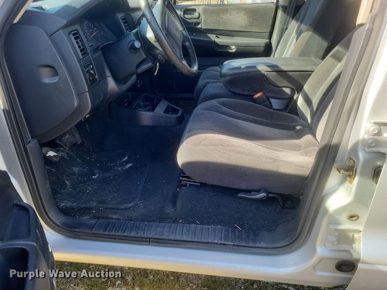 image for item EJ8176 2002 Dodge Dakota Sport Quad Cab pickup truck