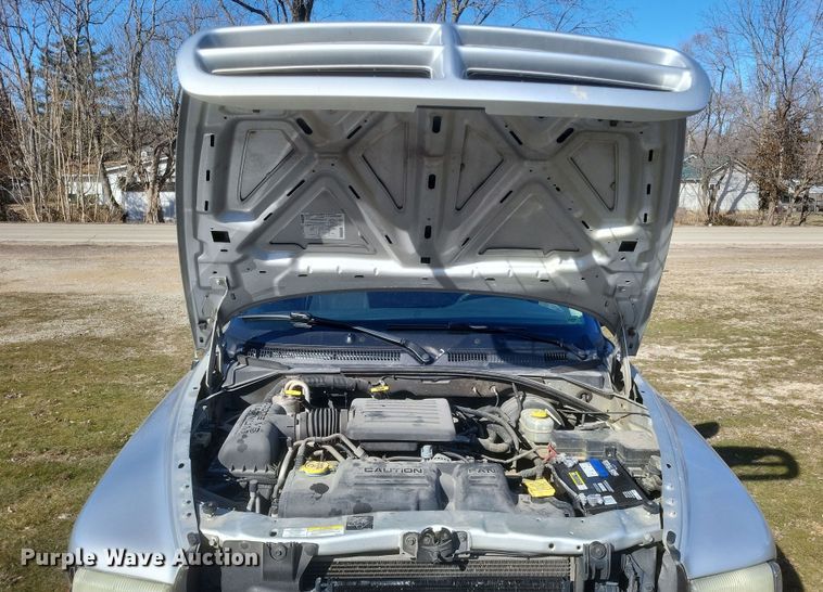 image for item EJ8176 2002 Dodge Dakota Sport Quad Cab pickup truck