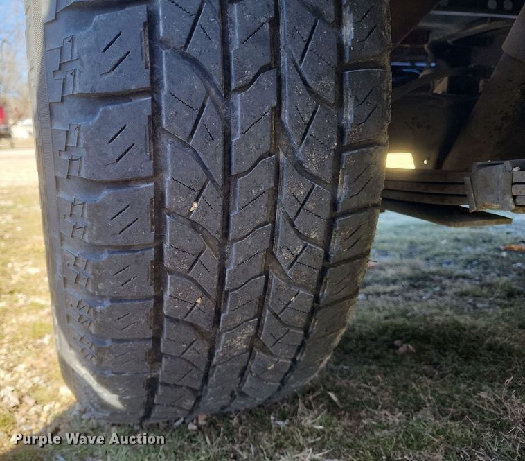 image for item EJ8176 2002 Dodge Dakota Sport Quad Cab pickup truck