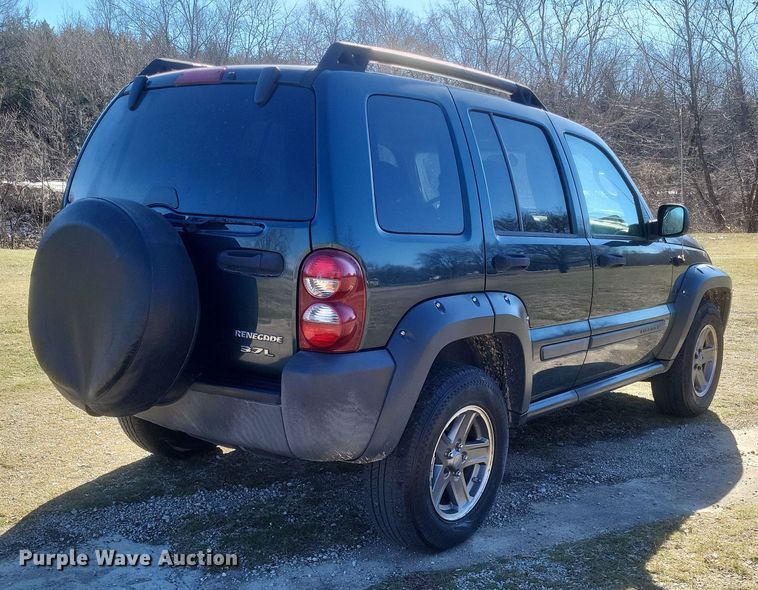 image for item EJ8177 2005 Jeep Libery Renegade SUV