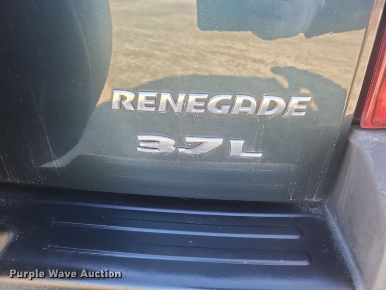 image for item EJ8177 2005 Jeep Libery Renegade SUV