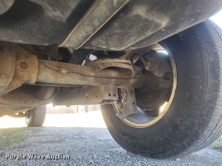 image for item EJ8177 2005 Jeep Libery Renegade SUV