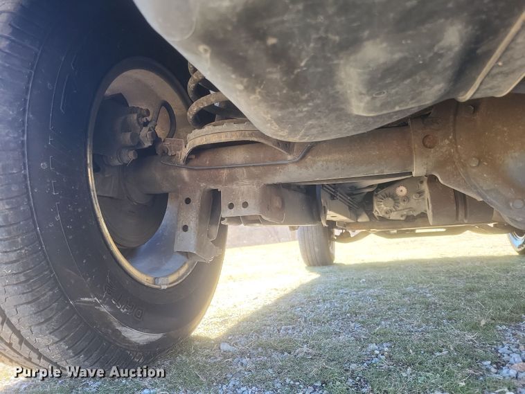 image for item EJ8177 2005 Jeep Libery Renegade SUV