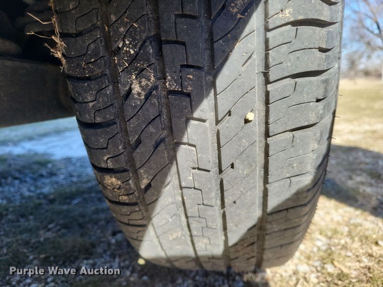 image for item EJ8177 2005 Jeep Libery Renegade SUV