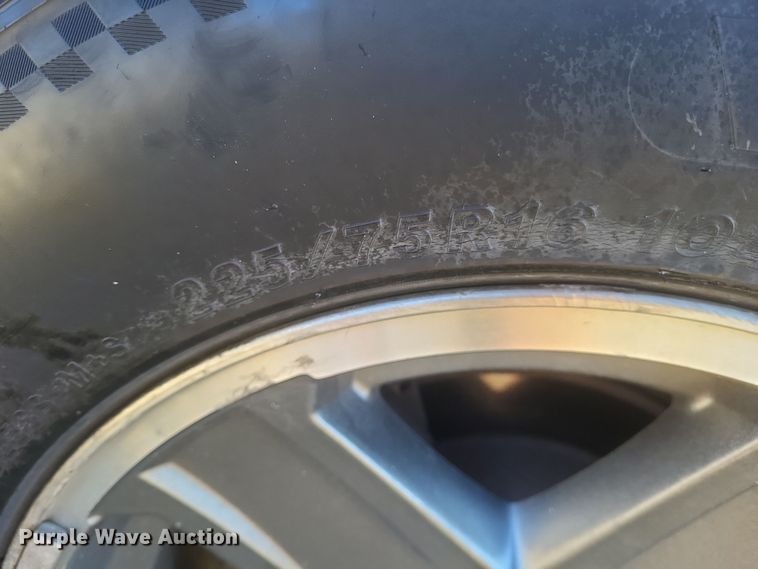 image for item EJ8177 2005 Jeep Libery Renegade SUV