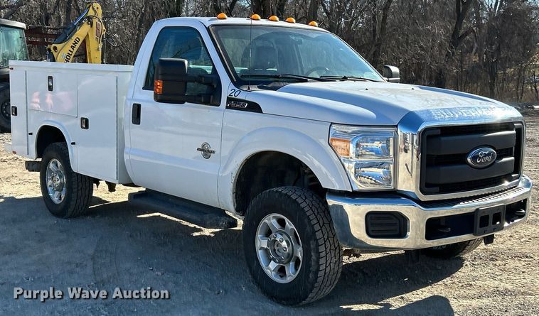 image for item EK2579 2016 Ford F350 Super Duty XL utility bed pickup truck