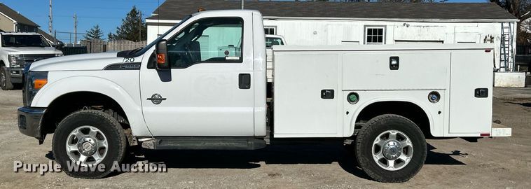 image for item EK2579 2016 Ford F350 Super Duty XL utility bed pickup truck