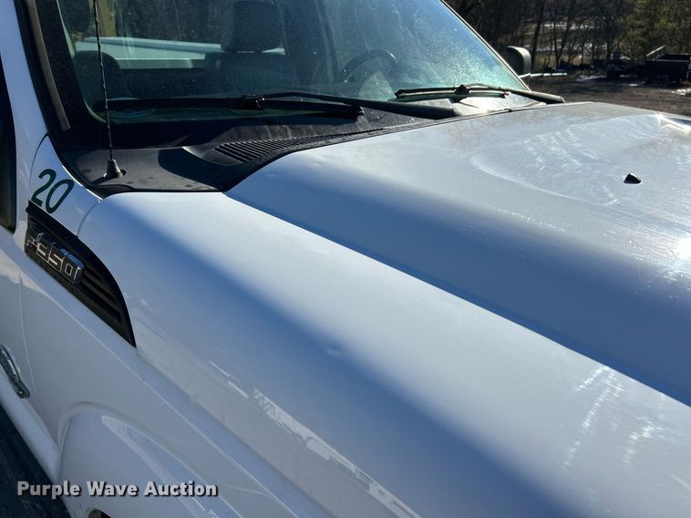 image for item EK2579 2016 Ford F350 Super Duty XL utility bed pickup truck