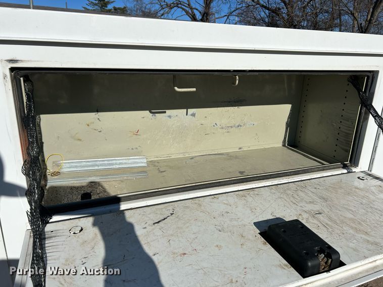 image for item EK2579 2016 Ford F350 Super Duty XL utility bed pickup truck