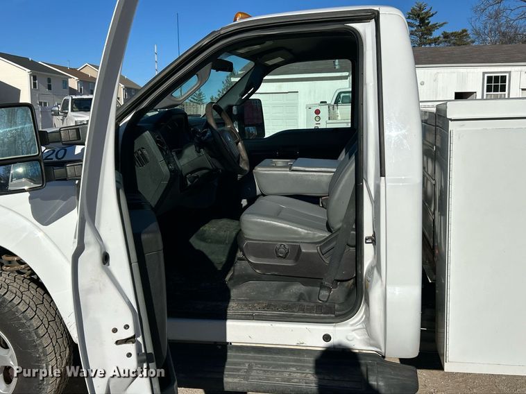 image for item EK2579 2016 Ford F350 Super Duty XL utility bed pickup truck