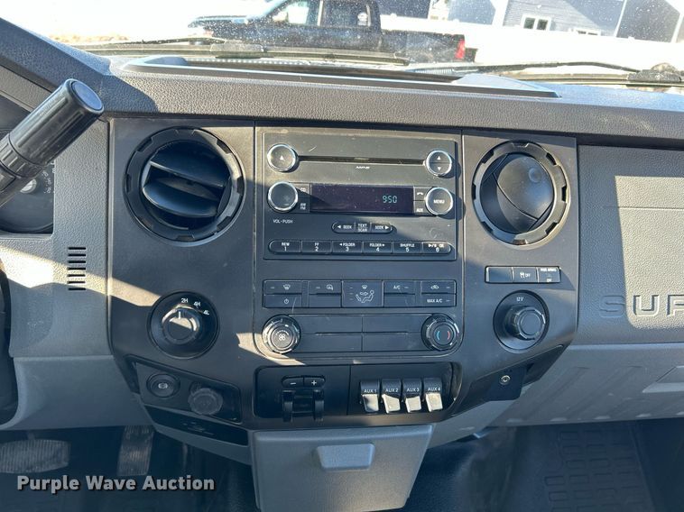 image for item EK2579 2016 Ford F350 Super Duty XL utility bed pickup truck