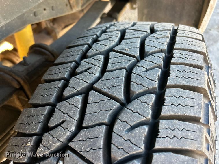 image for item EK2579 2016 Ford F350 Super Duty XL utility bed pickup truck