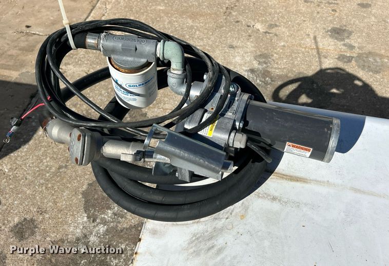 image for item EK2582 (2) auxiliary fuel tank