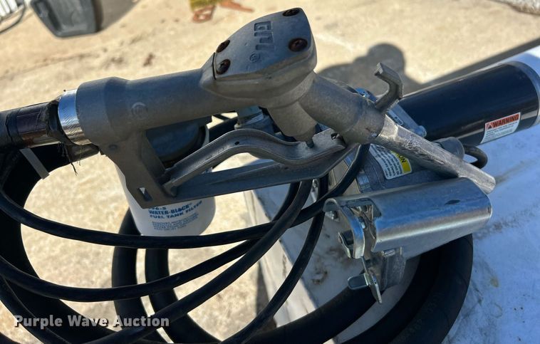 image for item EK2582 (2) auxiliary fuel tank