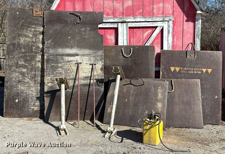 image for item EK2586 Shoring equipment