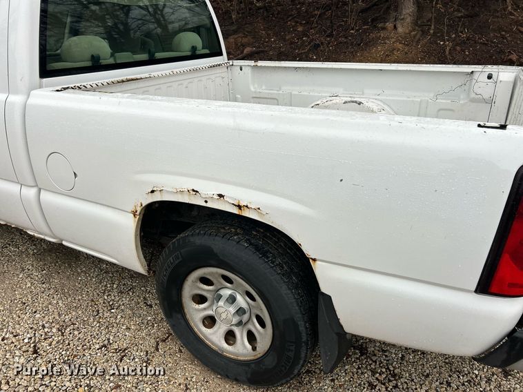 image for item EK2589 2006 Chevrolet Silverado 1500 Ext. Cab pickup truck