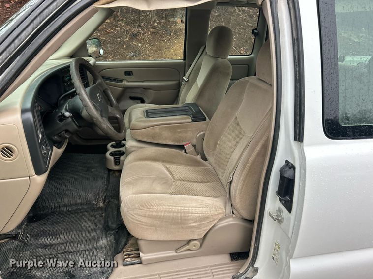 image for item EK2589 2006 Chevrolet Silverado 1500 Ext. Cab pickup truck