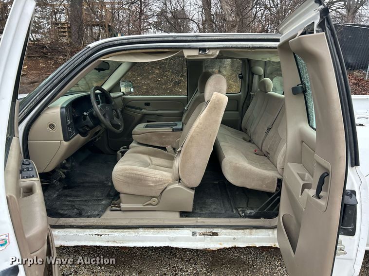 image for item EK2589 2006 Chevrolet Silverado 1500 Ext. Cab pickup truck