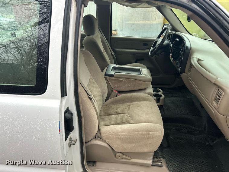 image for item EK2589 2006 Chevrolet Silverado 1500 Ext. Cab pickup truck