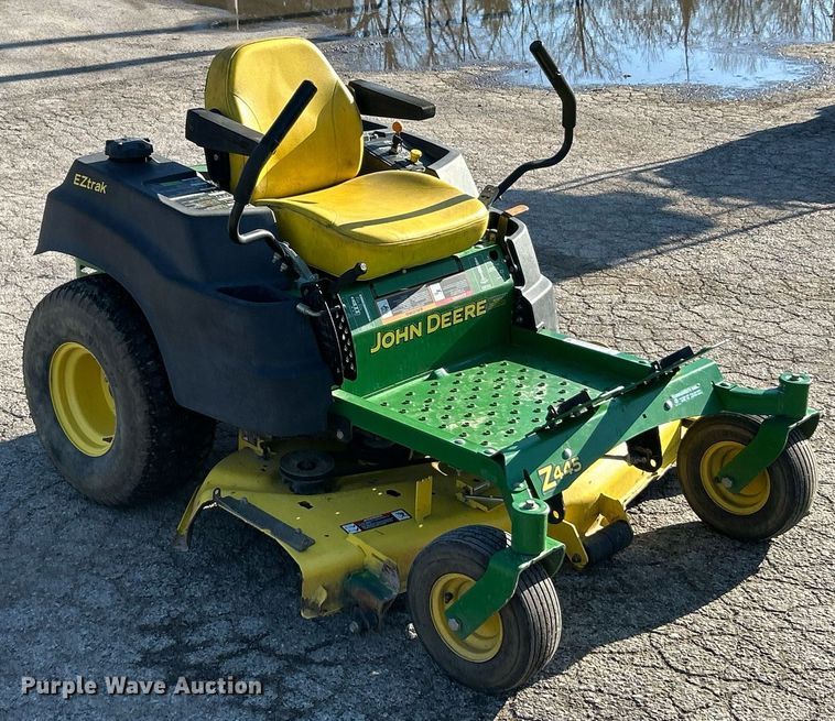image for item EK2613 John Deere Z445 ZTR lawn mower