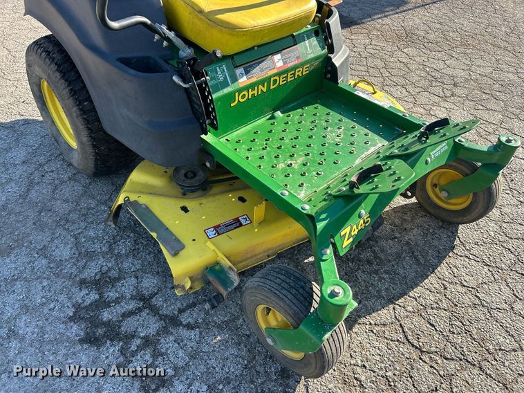 image for item EK2613 John Deere Z445 ZTR lawn mower
