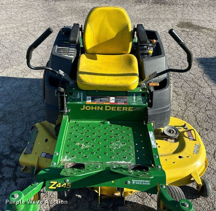image for item EK2613 John Deere Z445 ZTR lawn mower