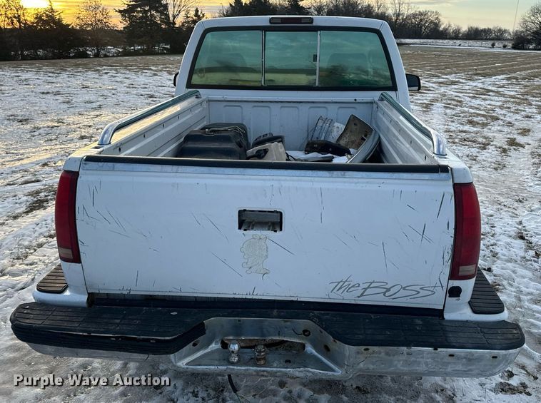 image for item EN5050 1992 GMC pickup truck