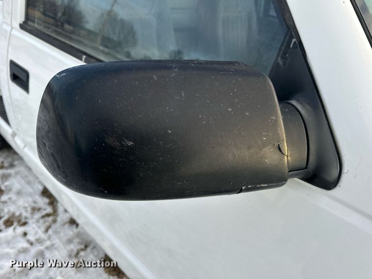 image for item EN5050 1992 GMC pickup truck