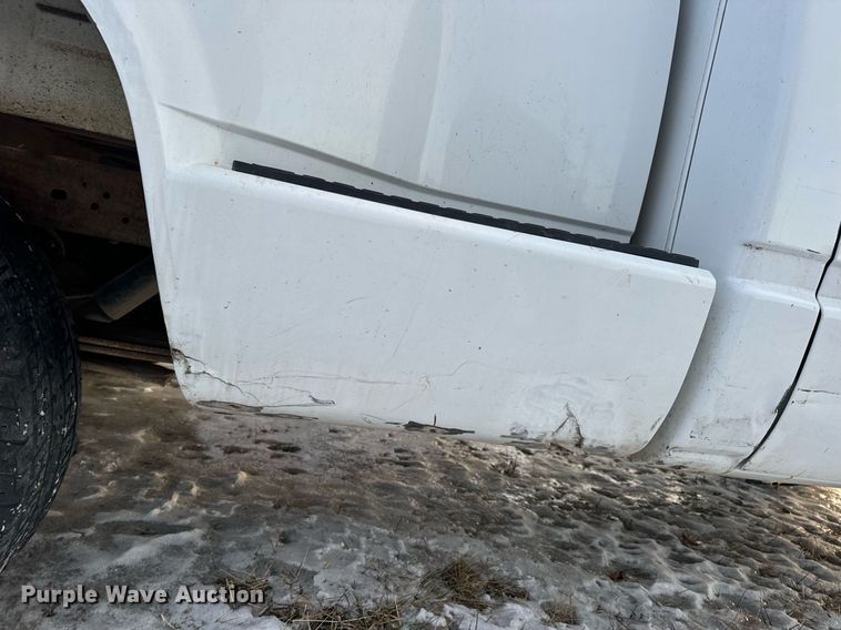 image for item EN5050 1992 GMC pickup truck