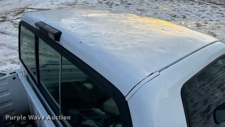 image for item EN5050 1992 GMC pickup truck