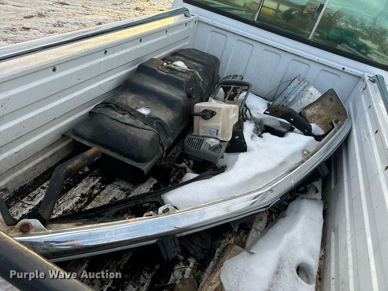 image for item EN5050 1992 GMC pickup truck